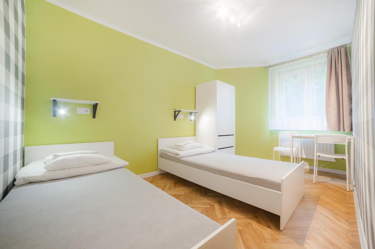 Dizzy Daisy Hostel