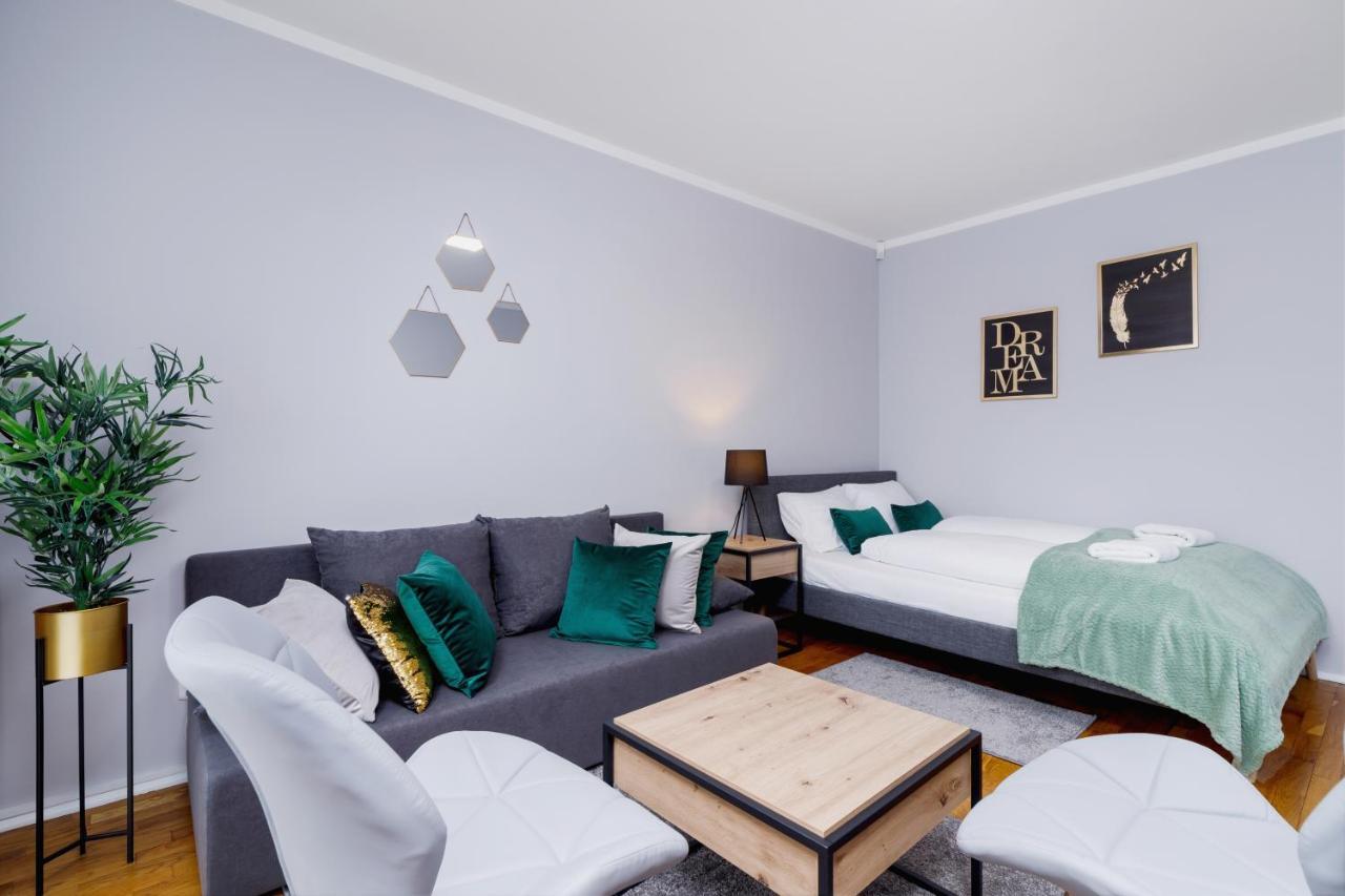 Modern Apartments Cracow Lagiewniki By Renters *