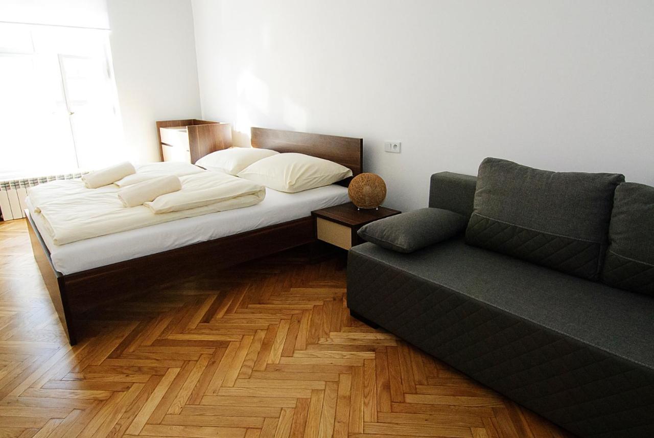 P&j Florianska Appartement *