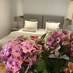 AVANTI Home