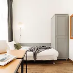 Sapphire Studios By Loft Affair