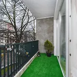 Sunshine Parkside Hideaway - 3 Bedroom - By Upstairs