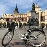 Jacuzzi & Bike Apartment, Krakow