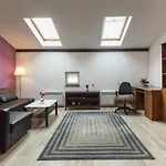 Gorgeous Loft In Perfect Location!
