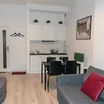 Old Cracow Apartment Mazowiecka 11