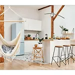 Sunny Apartment At The Heart Of Old Town