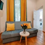 Alpari Apartments
