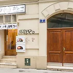 Modern, Stylish And Comfy In Trendy Jewish Quarter
