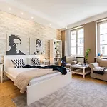 Rotunda Studio By Loft Affair