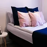 Euro-Room Rooms & Apartments