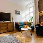 Ok Apartments Old Town