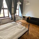 Main Square 18 King Apartament