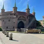 Secret Garden Kraków - Wonderful City Centre Apartment - Ground Floor - Quiet Location