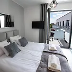 Estella Apartment
