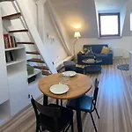 Cozy Mezzanine In Jewish District Near Old Town