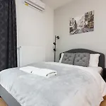 Apartments Nearto Main Railway Station