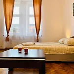 Apartment 400M To Main Square