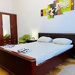 Apartment 400M To Main Square