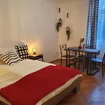 Moti Apartments