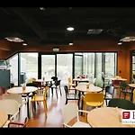 Hotel 17 Rooms
