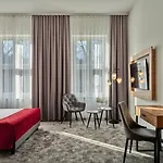 1891 Garni Hotel