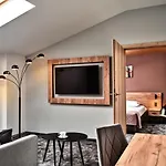 1891 Garni Hotel
