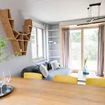 Private Garden In City Center P4You Pl