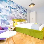 Krupnicza Modern Old Town Apartments - By Upstairs