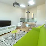 Smart Central Apartments