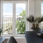 Smart Apartments - Old Town & Main Train Station - By Upstairs