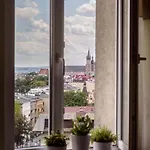 Golden Apartments/Lobz57