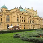 Attractive Apartment Oldtown Near Thetrain Station