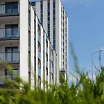 Apartment With Balcony & Parking Mogilska By Renters Prestige
