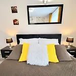 Cracow Novum Apartment Downtown 4 Persons