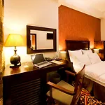 Hotel Columbus