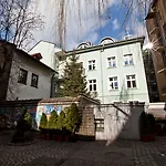 Crystal Suites Chez Helena