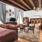 Orlowska Townhouse Apartments