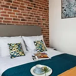 Avenue Apartment - Loftaffair