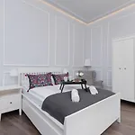 Kraków Stare Miasto Czapskich Studio by Renters