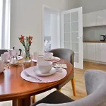 Art Palace Apartments