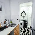 Lion Apartments - Gold