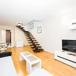 Radziwillowska Old Town Deluxe Apartment Wawelofts