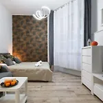 Charming Apartment In Calm And Central Area