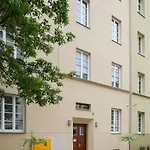 Charming Apartment In Calm And Central Area