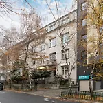 Underground Apartments Kielecka Rondo Mogilskie By Noclegi Renters