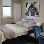Nowoczesny Apartament W Poblizu Centrum