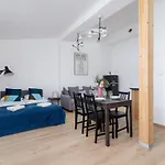 Kazimierz Apartments Near Wawel Royal Castle By Renters