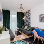Apartament Kolorowe Balkony Czyzewskiego 3