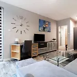 Apartment Butterfly 50M2 2 Rooms Downtown