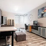 Apartment Butterfly 50M2 2 Rooms Downtown